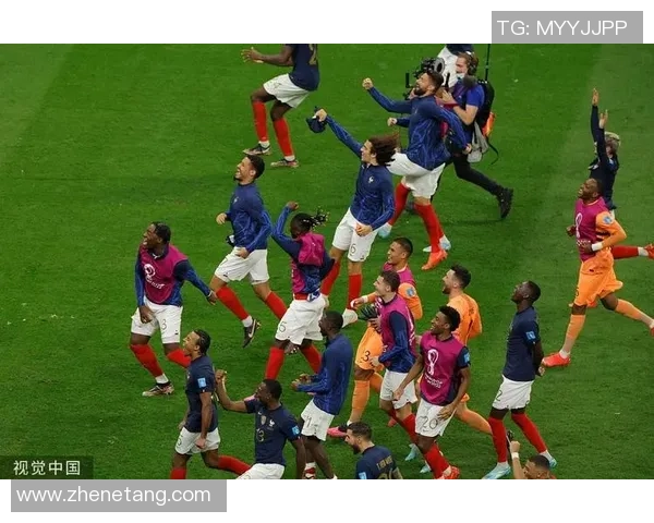 法国足球明星的外貌争议与球场表现的真实对比分析